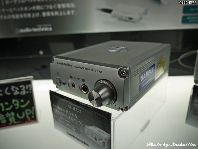 [純分享] 大阪難波 Bic Camera，試聽機摸到爽...