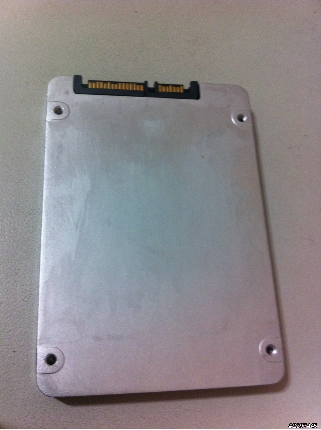 (開箱) Intel 330 120G之一頭霧水一團混亂之慘烈分數！！