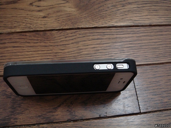 [開箱] 假面騎士 iPhone 4/4S Case