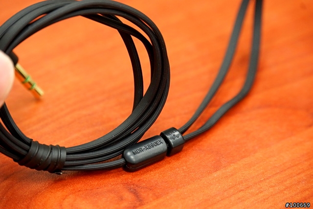 [開箱] 新貨到!! 重低音之新星 SONY MDR-XB90EX 開箱 + 簡單心得