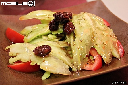 【灶腳小館】父親節聚餐 品嚐創意料理（九菜一湯熱鬧上桌！）