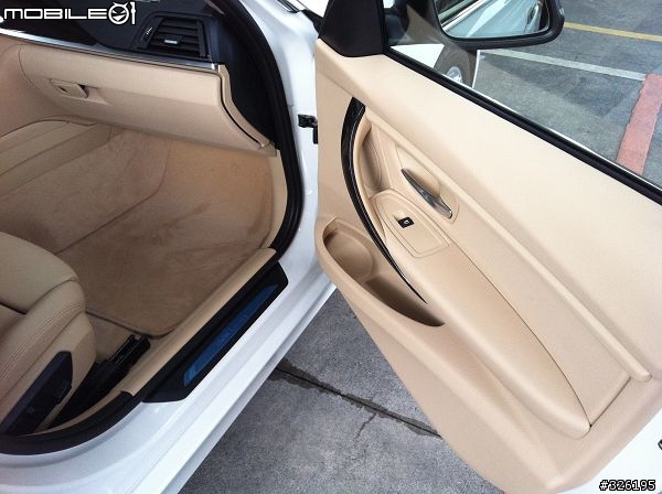 我的320D交車前的開箱