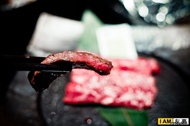 [食記] 高雄。碳佐麻里 精品燒肉 (高美旗艦店) 圖多多~