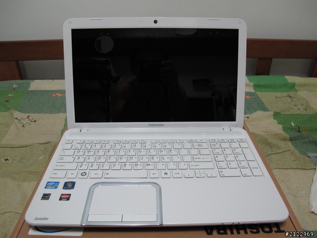 TOSHIBA L850 i5-3210第一次開箱文(補上系統分數+自製墊高座><)