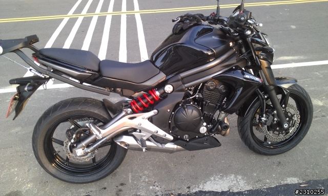 Kawasaki 川崎2012er6n小開箱