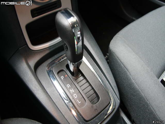 Ford FIESTA 1.6 4D 之林麥克駕馭心得 ~ 呼，花了6小時寫這篇第一次01試駕文章