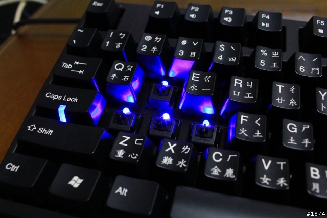 [開箱]爆走鴨子~DUCKY DK9008G2-PRO黑軸~~