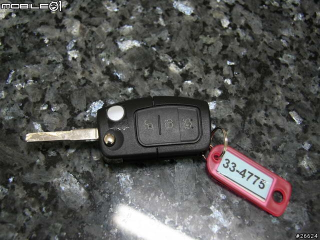 Ford FIESTA 1.6 4D 之林麥克駕馭心得 ~ 呼，花了6小時寫這篇第一次01試駕文章