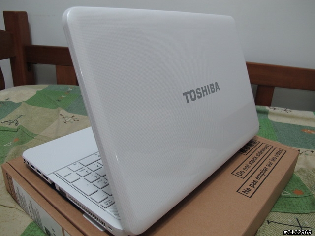 TOSHIBA L850 i5-3210第一次開箱文(補上系統分數+自製墊高座><)