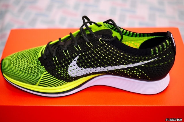 (開箱)NIKE FLYKNIT RACER螢光綠