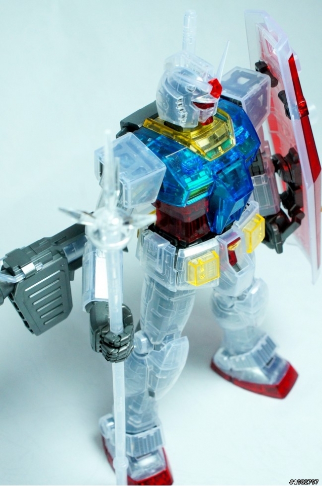 [分享] MG RX-78-2 Ver2.0 EXPO透明版