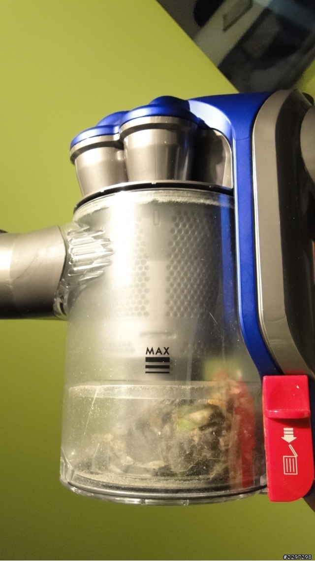 DYSON 輕型無線吸塵器 DC35 (開箱文)