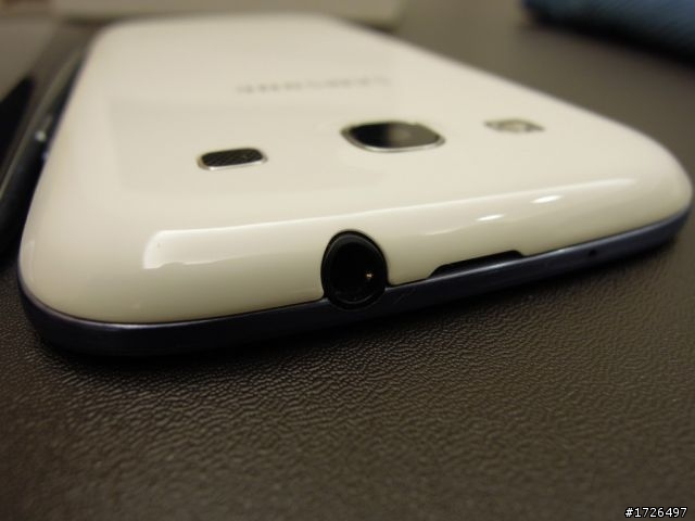 [開箱]「Samsung Galaxy SIII白得更有魅力!」+「藍白同堂相見歡」