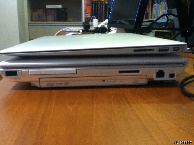 （開箱）2012 Macbook Air 開箱