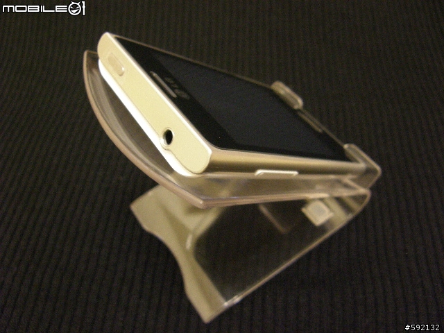 LG Optimus L3 (E400) 極簡易開箱