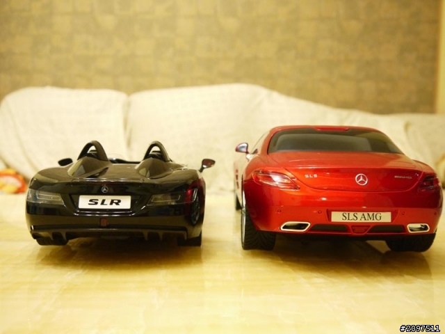 一口氣買了兩台M-Benz!