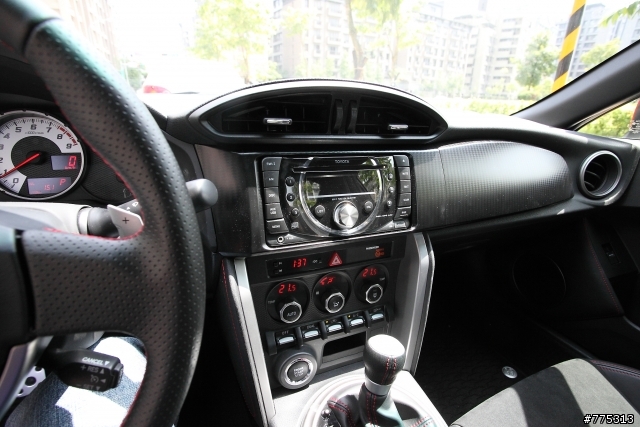 TOYOTA 86 個人試乘經驗分享~以一般駕駛者(非賽車手)的觀點