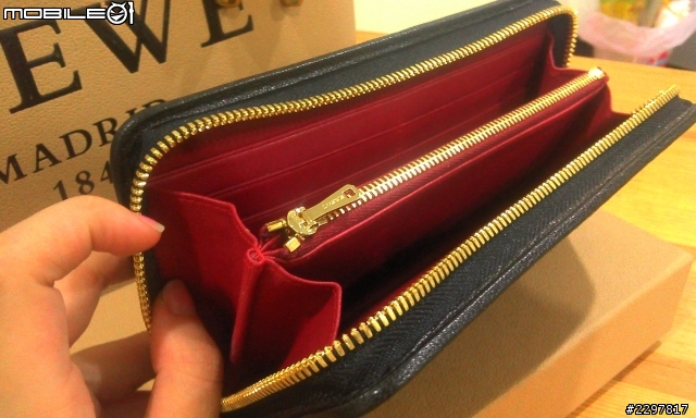 【長夾開箱】LOEWE LARGE ZIP AROUND LIPSTICK WALLET