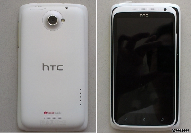 [圖片] SHARP SH530U的5"新機跟HTC One X  外型好像.