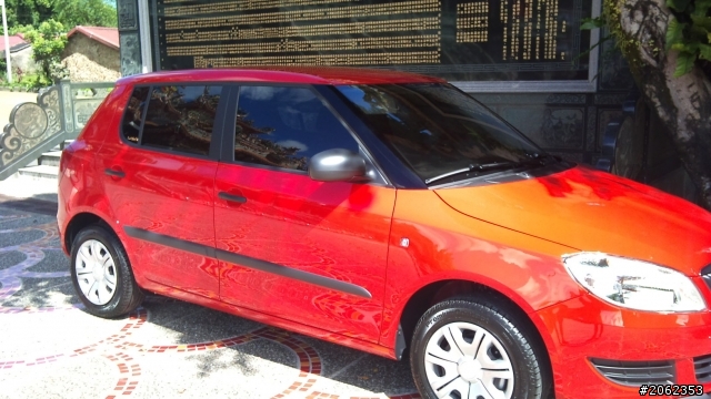 1.6FABIA (紅小發)小開箱文~~