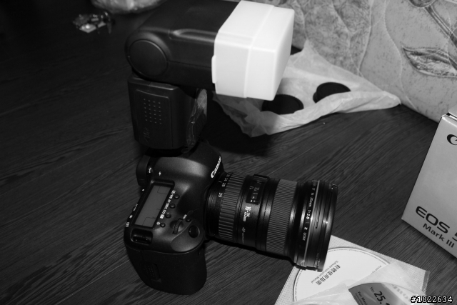 (開箱)期盼許久的5D MARKIII