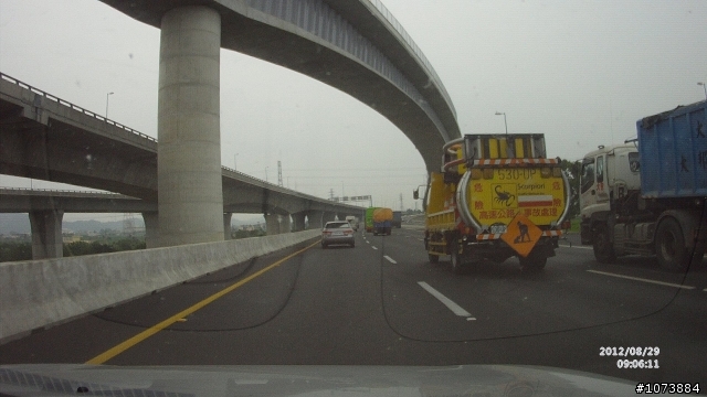 愛國者T7W (Patriot T7W)行車紀錄器開箱試用 and 全視線T5II畫質比較 (8/28增加濃霧影片and畫面擷取)
