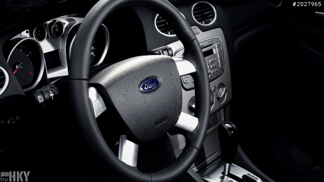 Ford Focus mk2 1.8 5D 代朋友開箱
