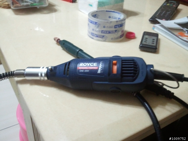 木工入門DIY(第二篇) 架高地板 迷你鋸台(一樣省錢才是王道)