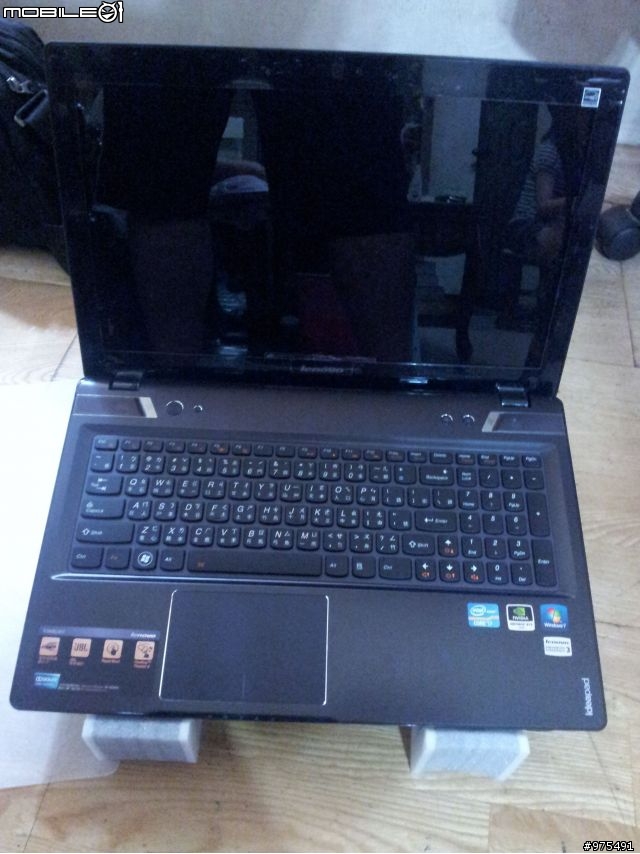 ideaPad Y580 開箱文