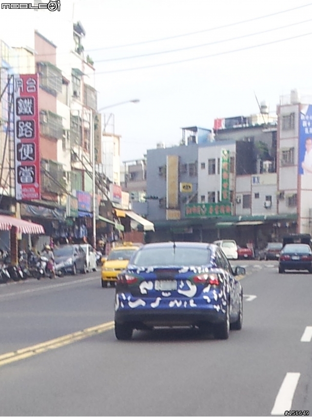 昨天在高雄軍校路拍到的!