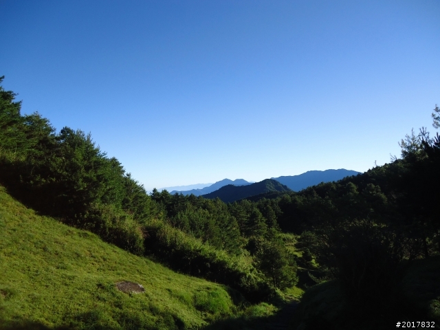 2012-8-12-13塔塔加麟趾山古道逍遙遊