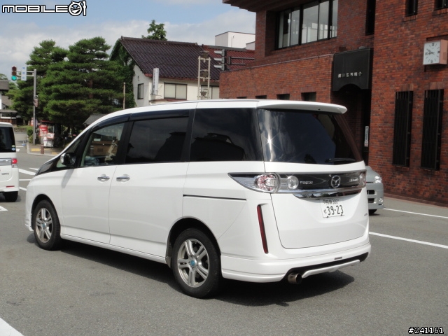 七月初去日本拍到的..MAZDA車系..MPV  & BIANTE