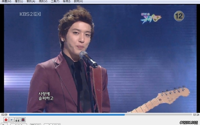 請大大們幫我看一下 是否為顯示卡問題?