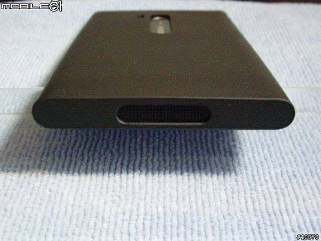 Lumia 900原廠膠套&皮套開箱