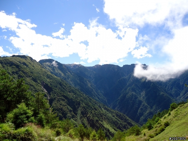 2012-8-12-13塔塔加麟趾山古道逍遙遊