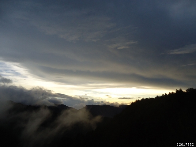 2012-8-12-13塔塔加麟趾山古道逍遙遊