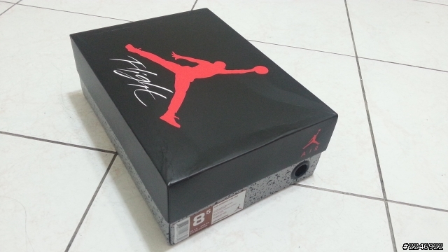 開箱~ 小時候的夢想~ AIR JORDAN RETRO 4 fire red~