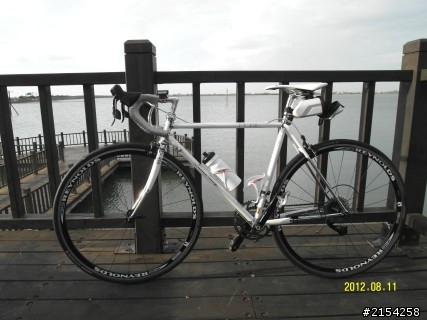 我的第一部公路車SlideAway鋼管車