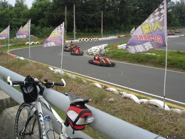 高雄美術館-台灣最南點一日騎