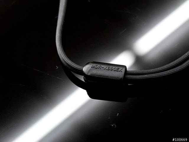 [開箱] 新貨到!! 重低音之新星 SONY MDR-XB90EX 開箱 + 簡單心得