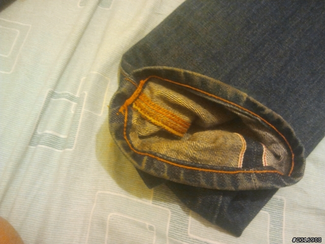 「分享」Nudie GRIM TIM DRY RED SELVAGE 養褲 一年八個月