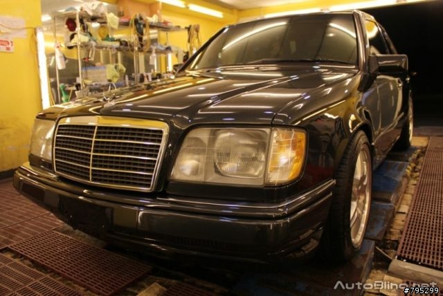 如果你是車主會想割愛嗎?Mercedes-Benz W124 E320!!