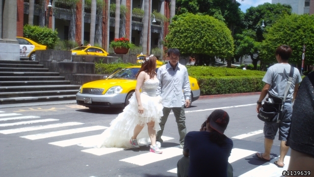 到台大醫院拍婚紗.....