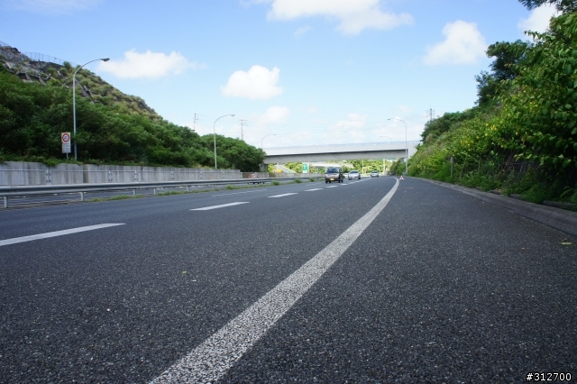 2012年7月沖繩OTS租車自駕實錄 (遇上爆胎)
