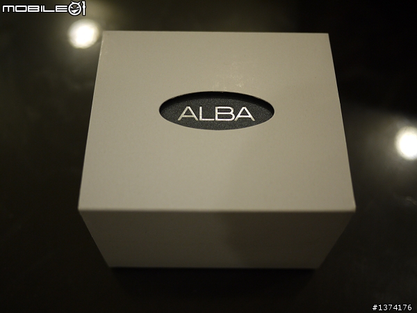 [開箱] 七夕情人節的小禮物 -彭于晏代言 ALBA-AU2064X