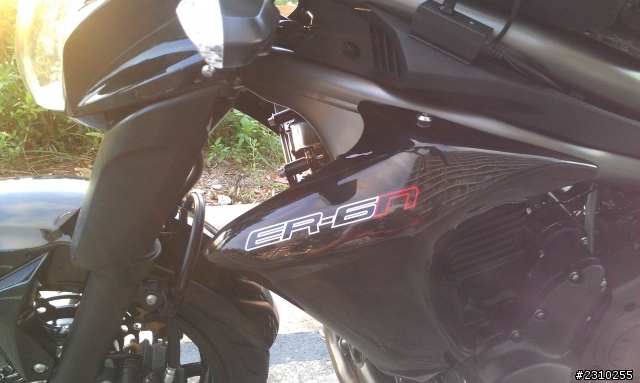 Kawasaki 川崎2012er6n小開箱
