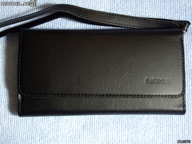 Lumia 900原廠膠套&皮套開箱