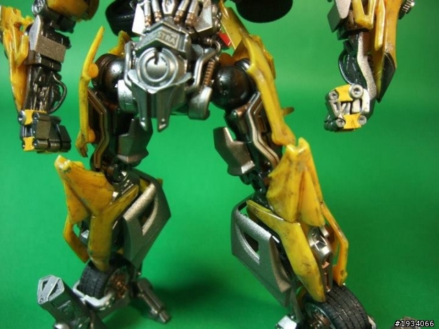 [分享] TRKARA TOMY - Bumblebee