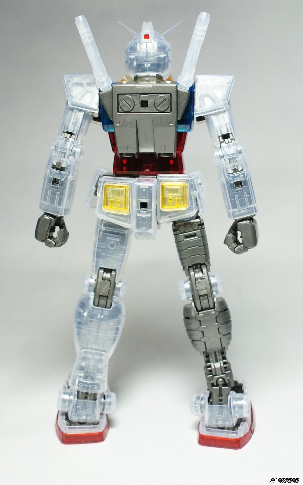 [分享] MG RX-78-2 Ver2.0 EXPO透明版