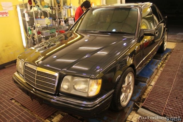 如果你是車主會想割愛嗎?Mercedes-Benz W124 E320!!